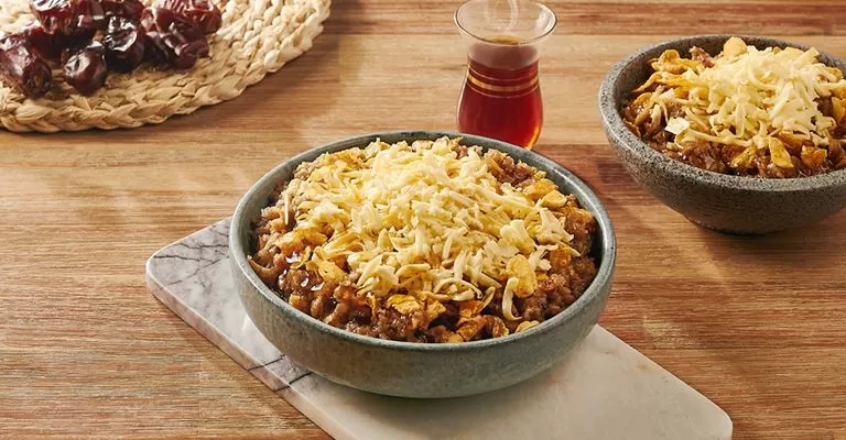 المعصوب اليمني: لذّة الموز والعسل في طبق واحد